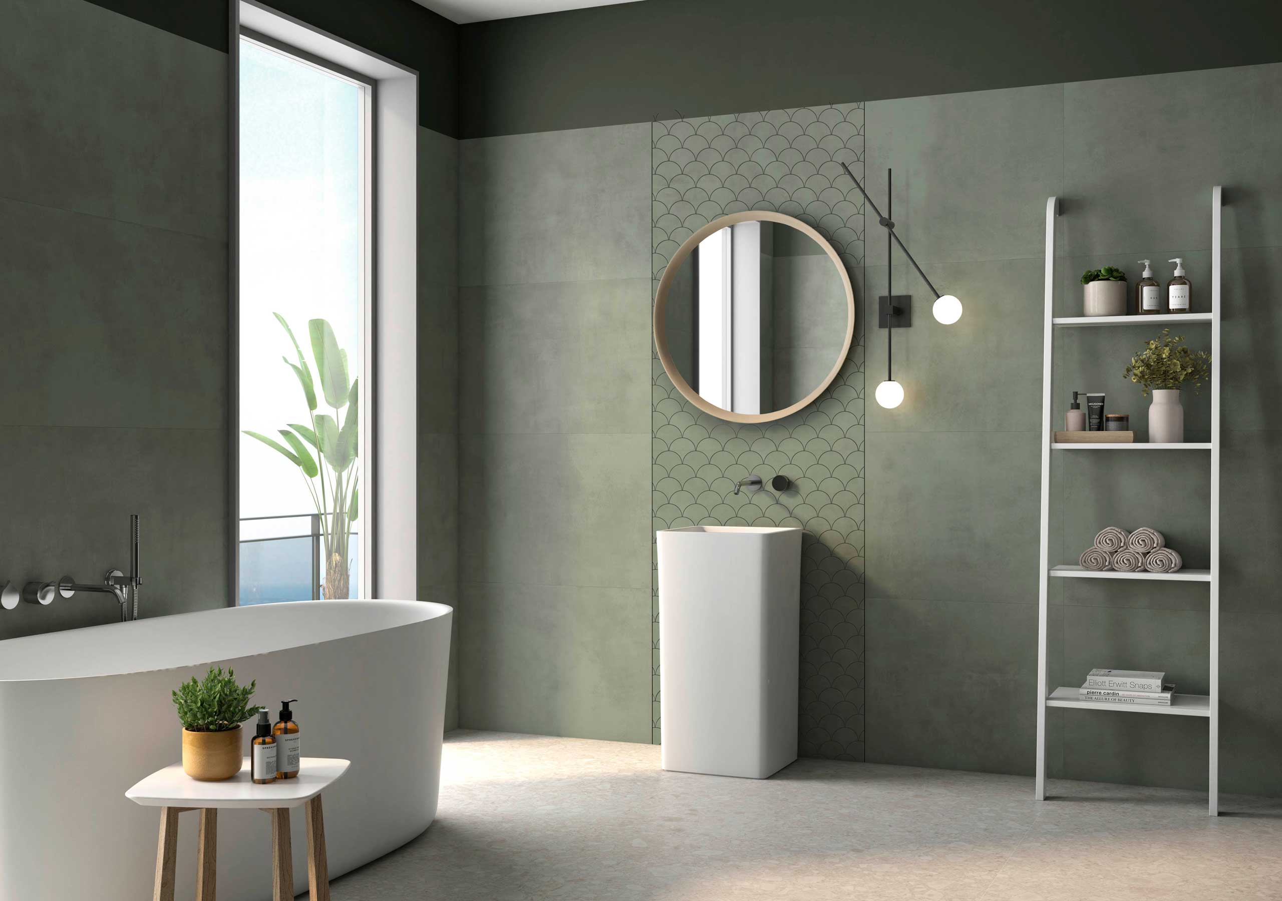 Modernes Badezimmer mit grünen Wänden, einer freistehenden Badewanne und einem runden Spiegel. Ein minimalistisches Regal mit Pflegeprodukten und eine Pflanze ergänzen das stilvolle Design.